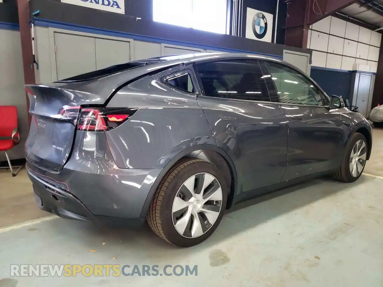 3 Photograph of a damaged car 7SAYGDEE9PF752174 TESLA MODEL Y 2023