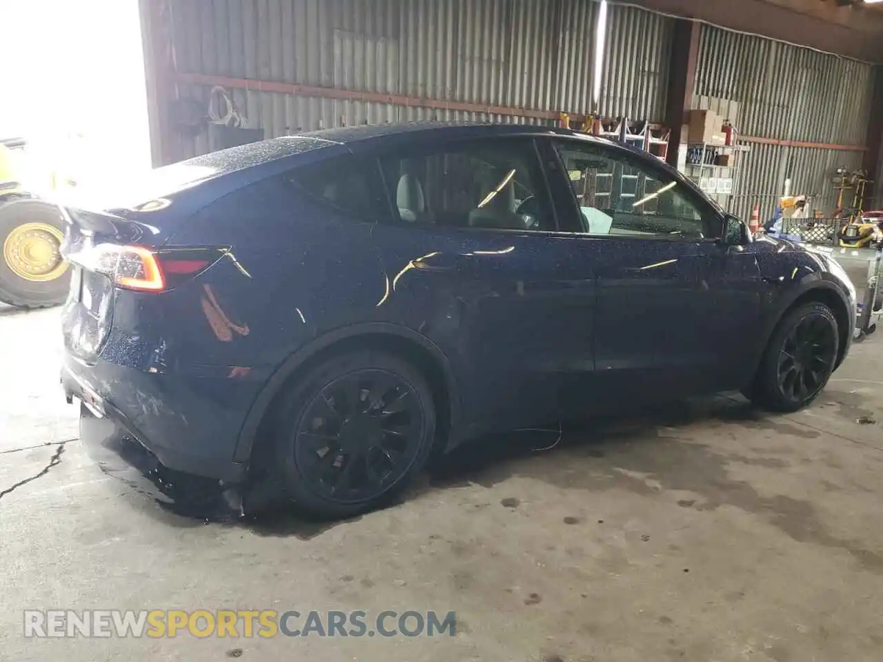 3 Photograph of a damaged car 7SAYGDEE9PF815046 TESLA MODEL Y 2023