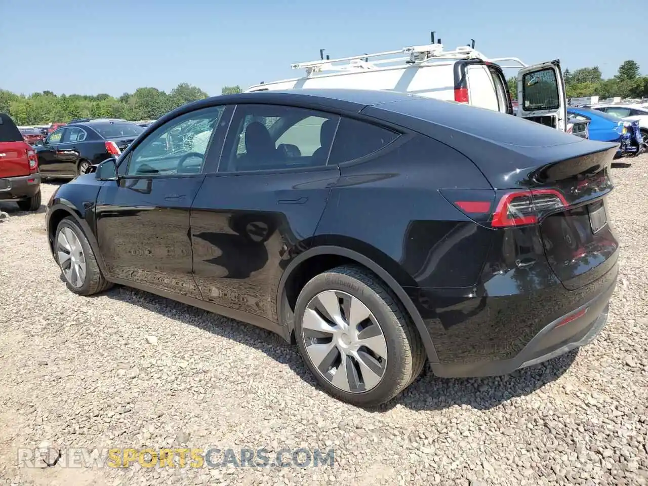 2 Photograph of a damaged car 7SAYGDEE9PF879166 TESLA MODEL Y 2023