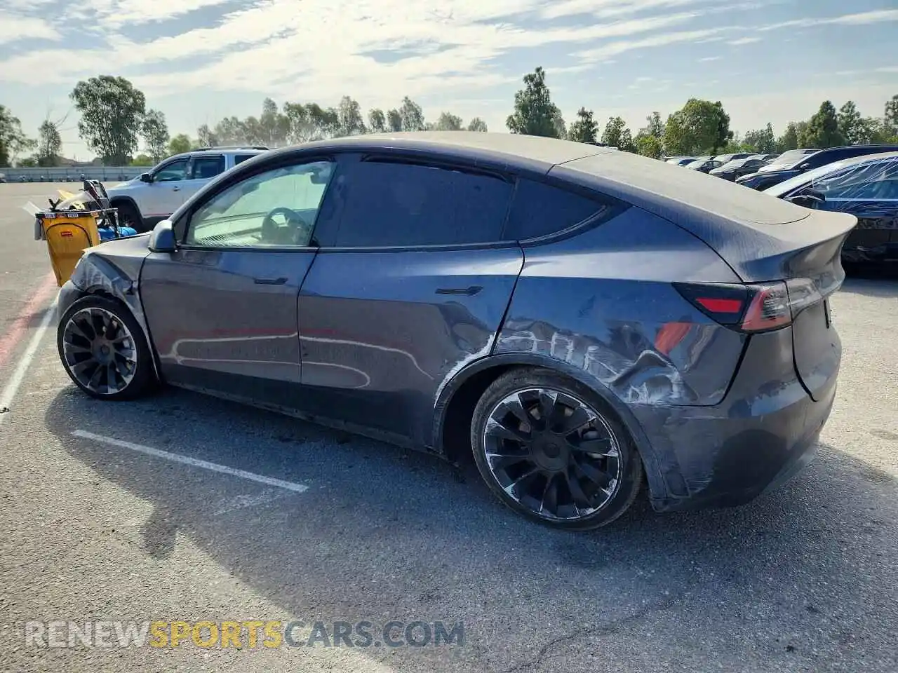 2 Photograph of a damaged car 7SAYGDEE9PF960426 TESLA MODEL Y 2023