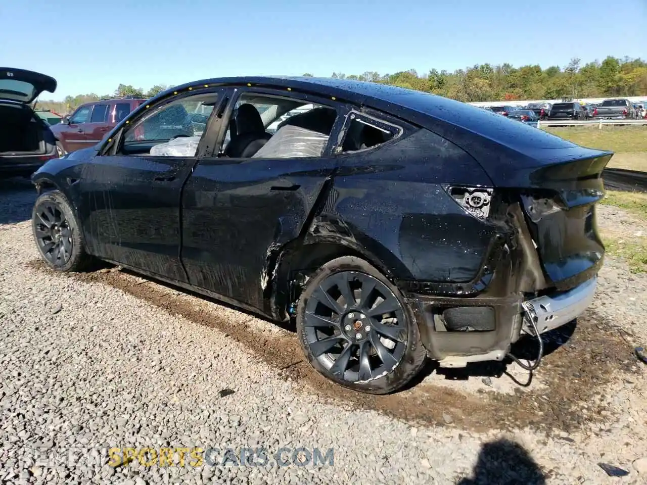2 Photograph of a damaged car 7SAYGDEEXPA024036 TESLA MODEL Y 2023