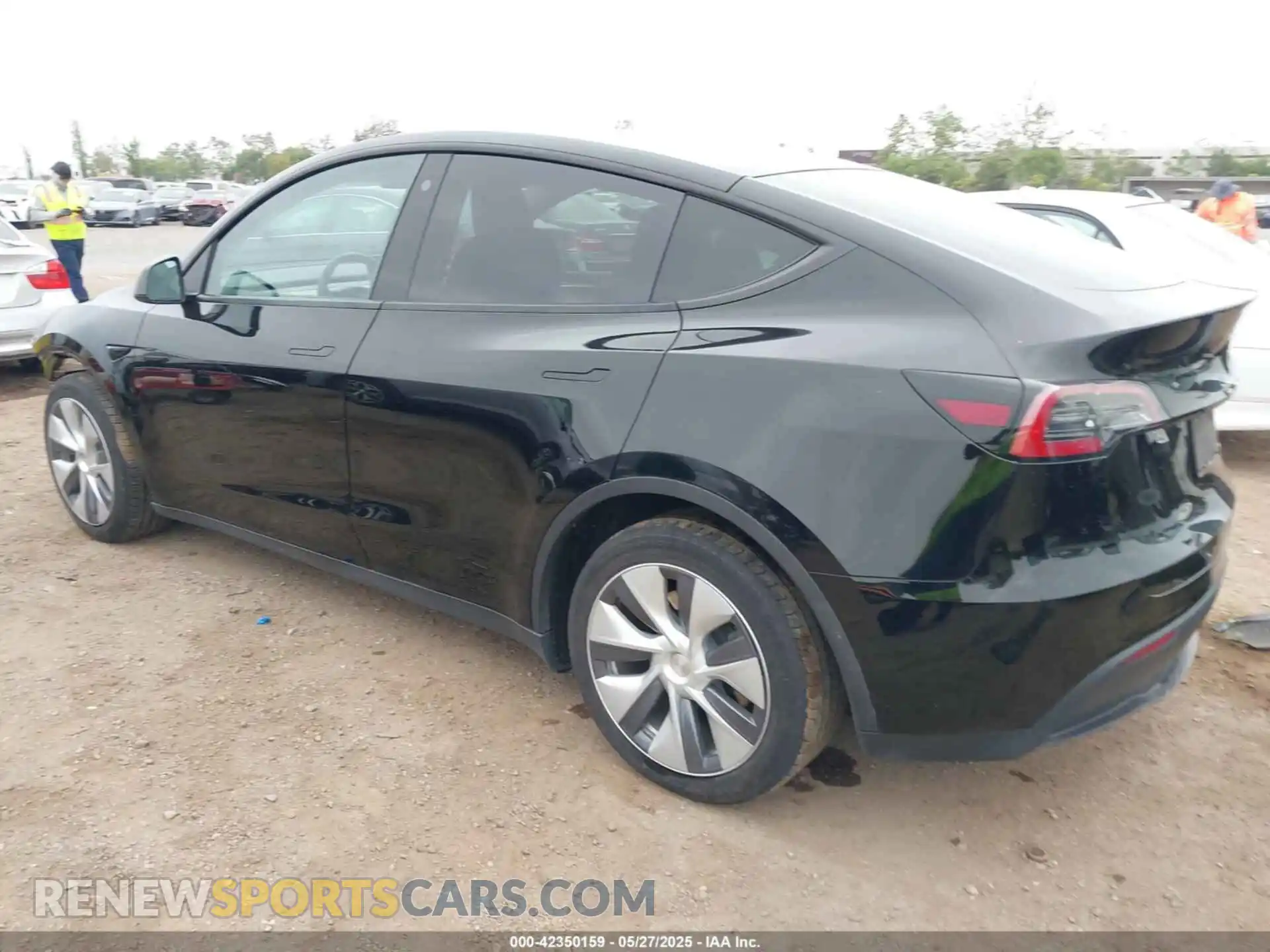 3 Photograph of a damaged car 7SAYGDEEXPA044335 TESLA MODEL Y 2023