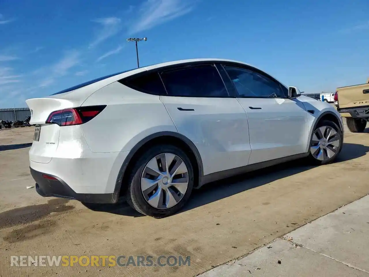 3 Photograph of a damaged car 7SAYGDEEXPA094197 TESLA MODEL Y 2023