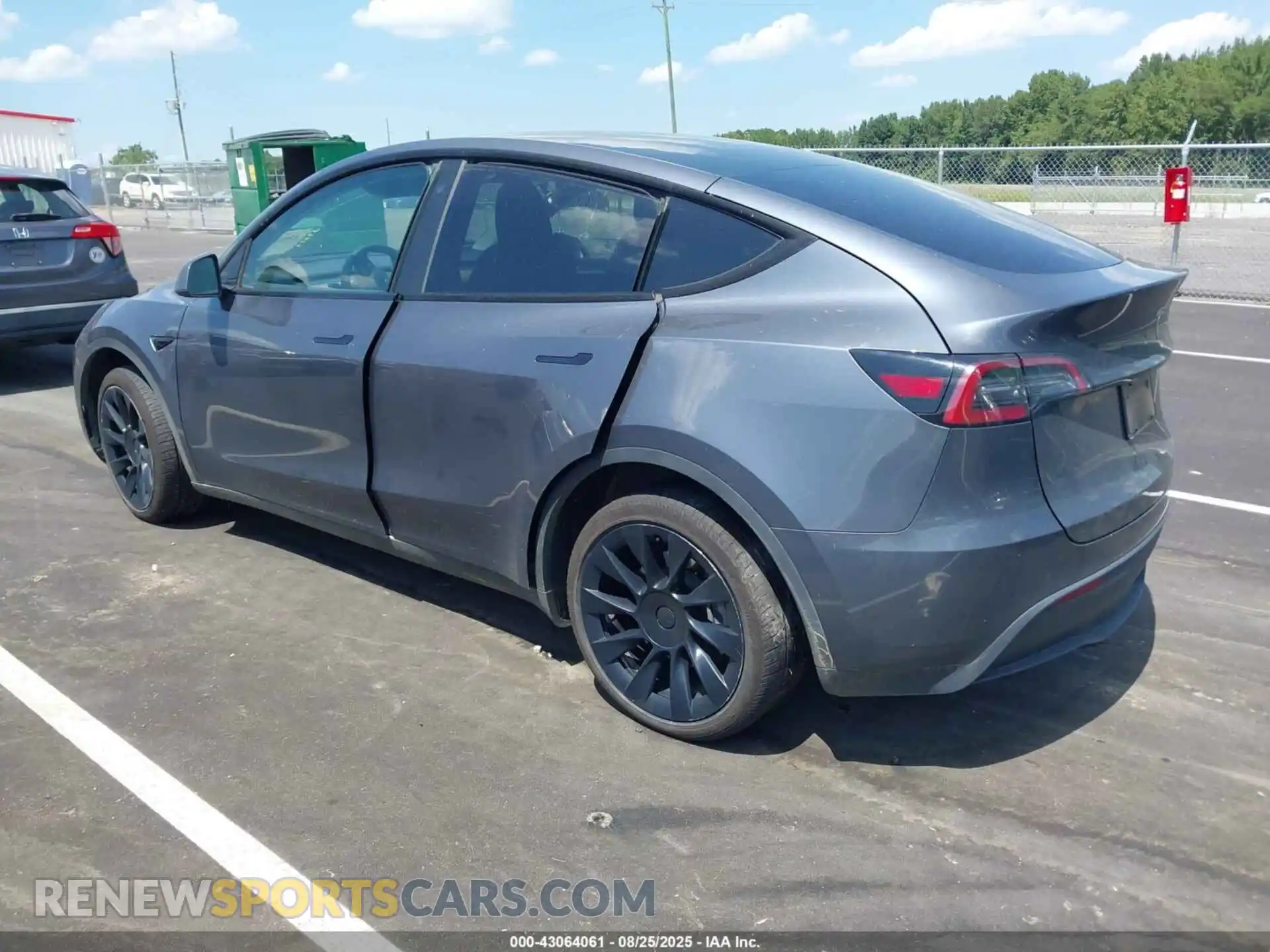 3 Photograph of a damaged car 7SAYGDEEXPA109331 TESLA MODEL Y 2023
