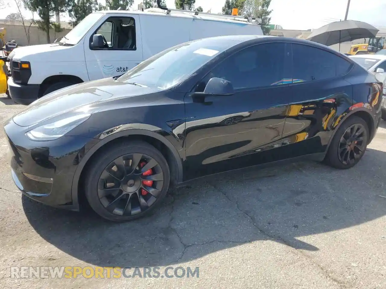 1 Photograph of a damaged car 7SAYGDEEXPA137162 TESLA MODEL Y 2023