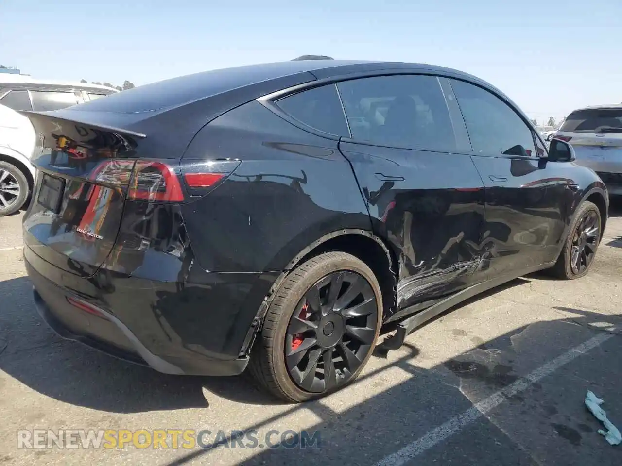 3 Photograph of a damaged car 7SAYGDEEXPA137162 TESLA MODEL Y 2023