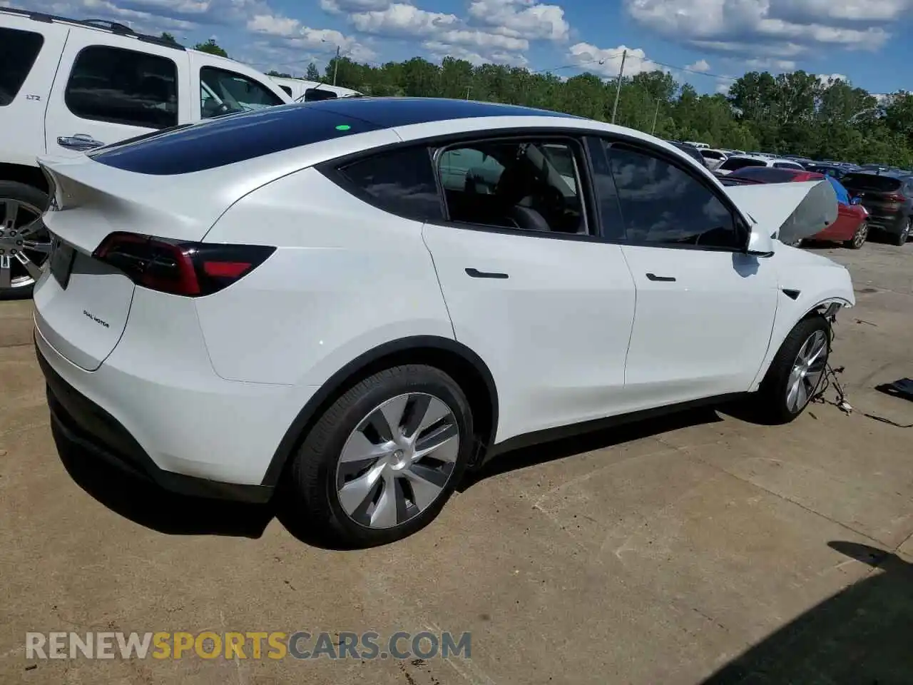 3 Photograph of a damaged car 7SAYGDEEXPA162918 TESLA MODEL Y 2023