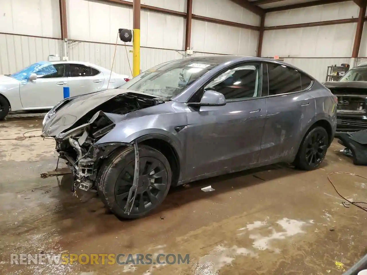 1 Photograph of a damaged car 7SAYGDEEXPA169092 TESLA MODEL Y 2023