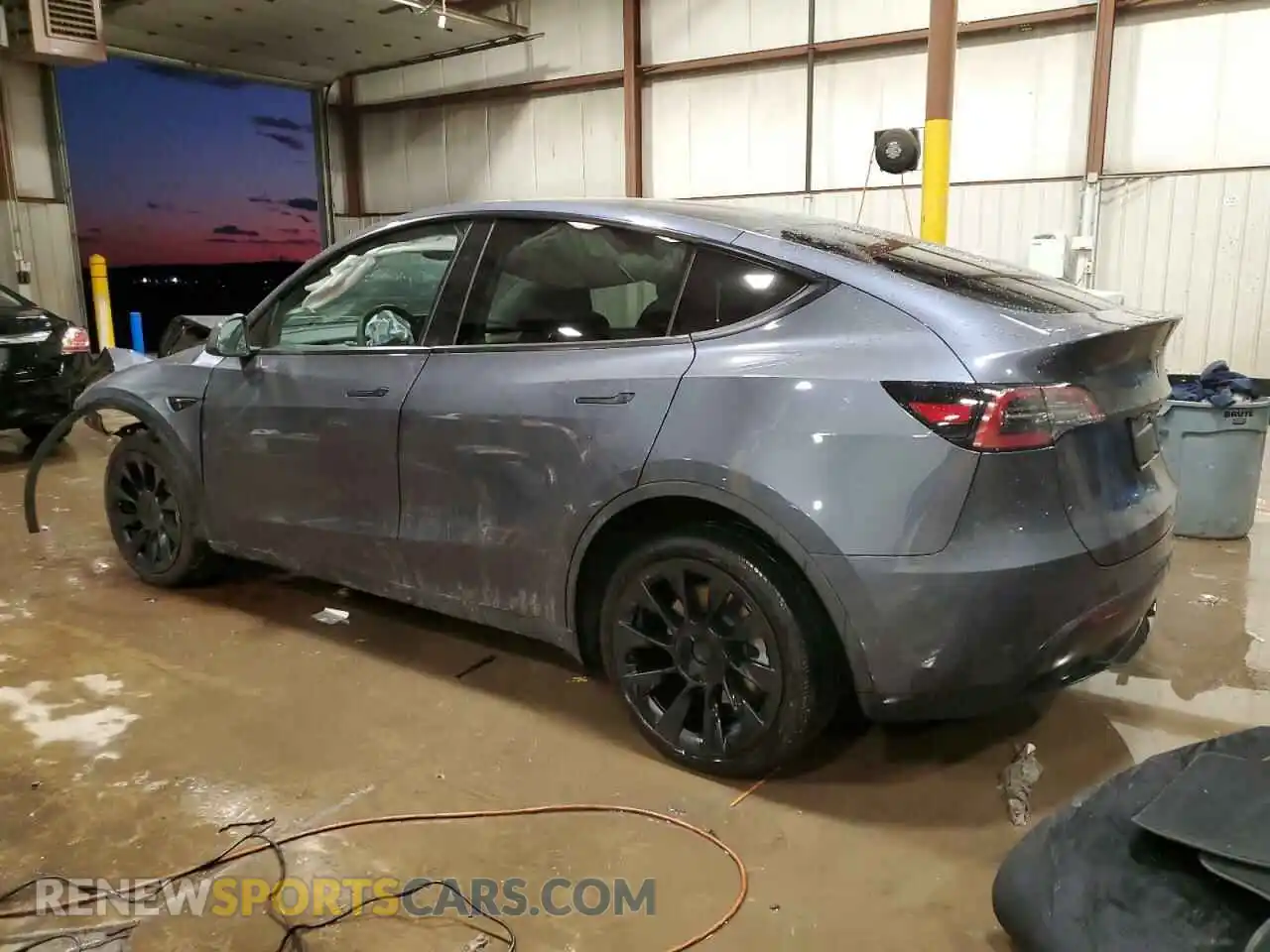 2 Photograph of a damaged car 7SAYGDEEXPA169092 TESLA MODEL Y 2023