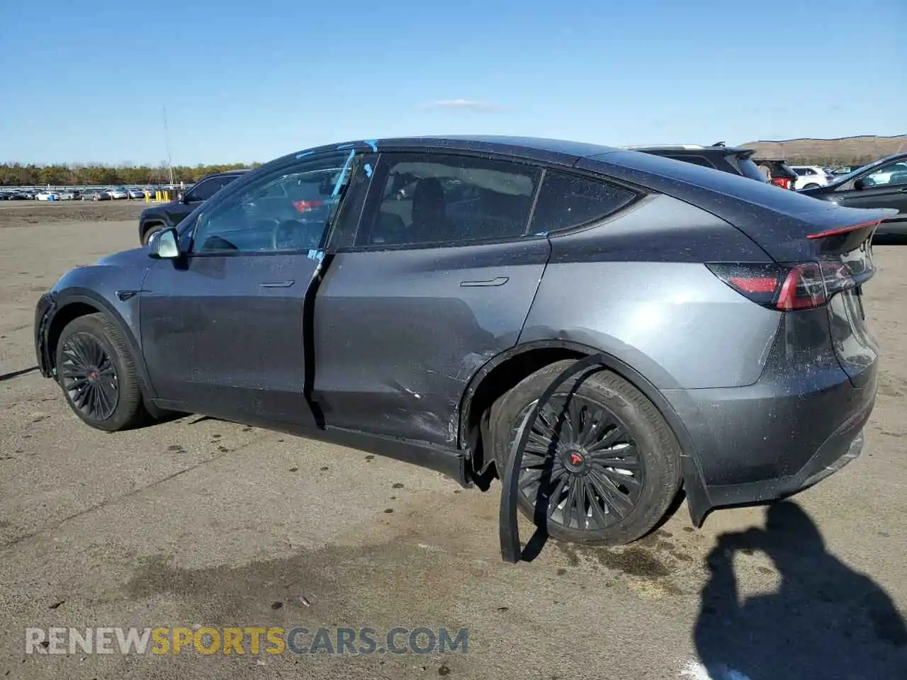 2 Photograph of a damaged car 7SAYGDEEXPA202768 TESLA MODEL Y 2023