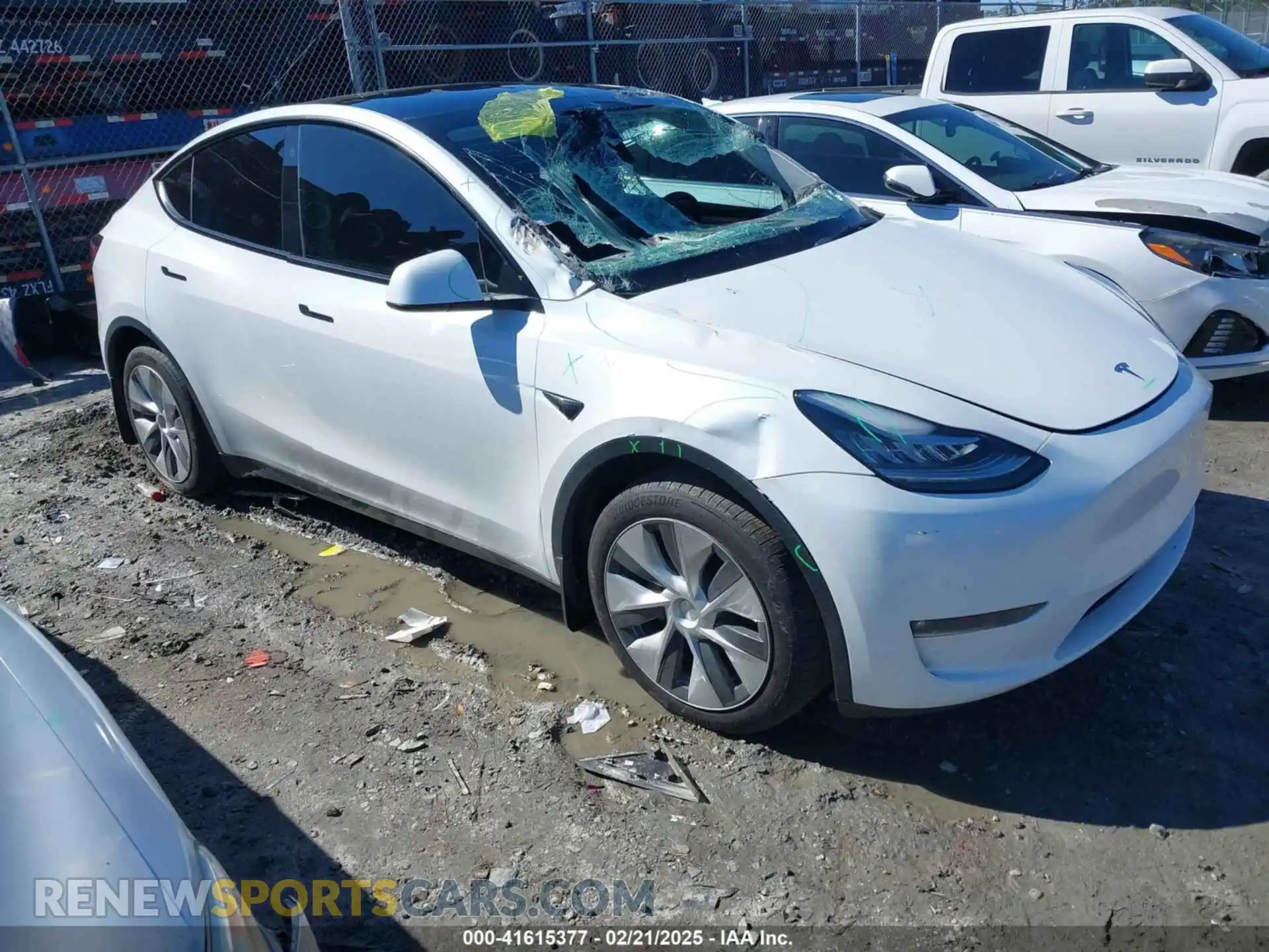1 Photograph of a damaged car 7SAYGDEEXPF610187 TESLA MODEL Y 2023