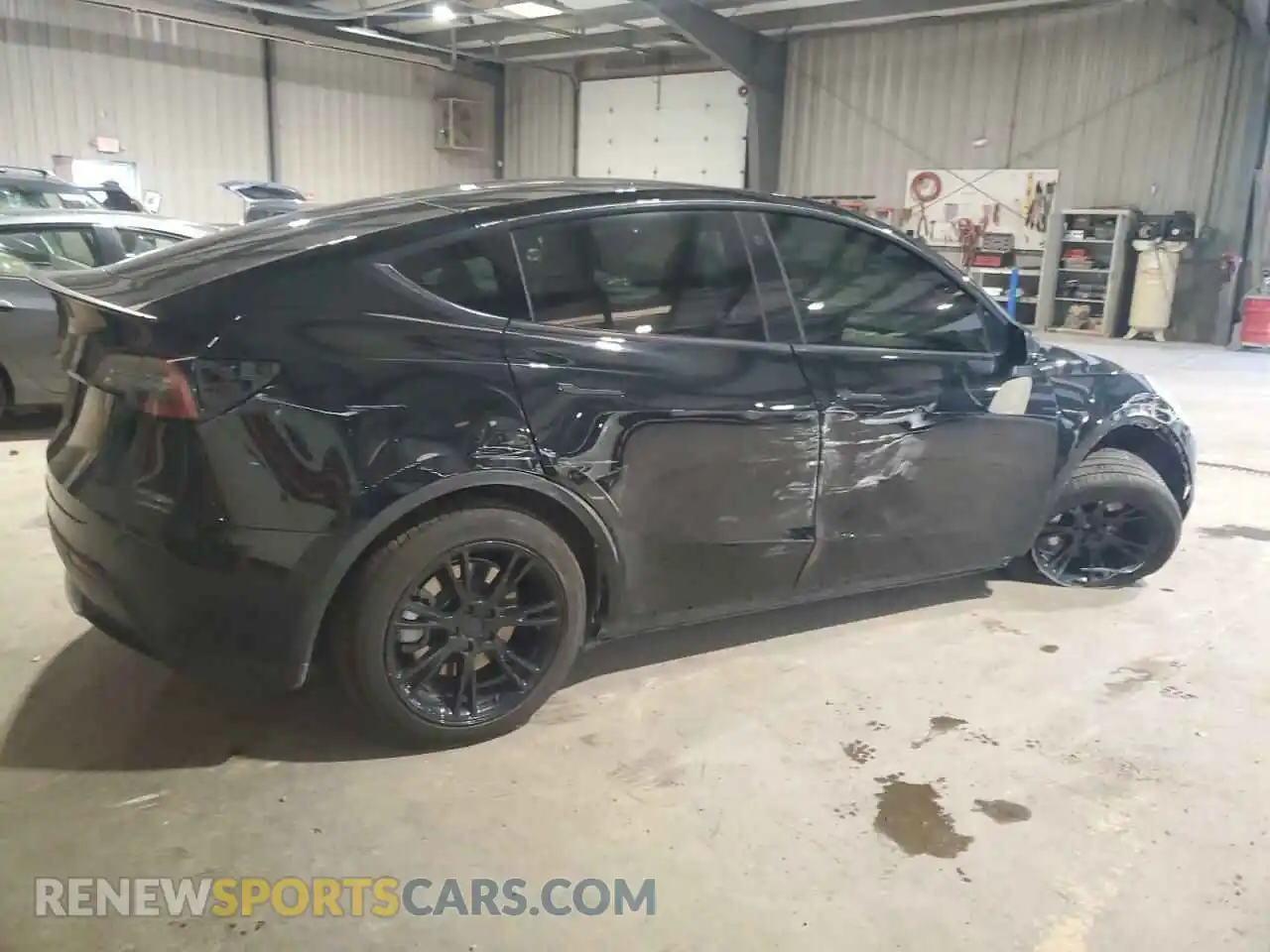 3 Photograph of a damaged car 7SAYGDEEXPF668462 TESLA MODEL Y 2023