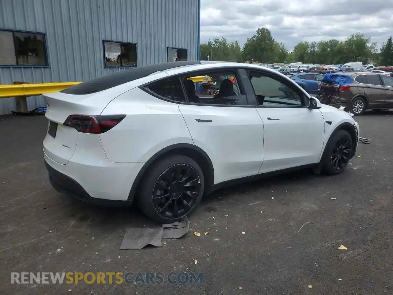 3 Photograph of a damaged car 7SAYGDEEXPF685715 TESLA MODEL Y 2023