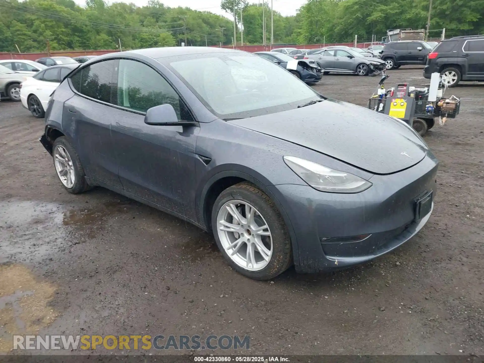 1 Photograph of a damaged car 7SAYGDEEXPF699677 TESLA MODEL Y 2023