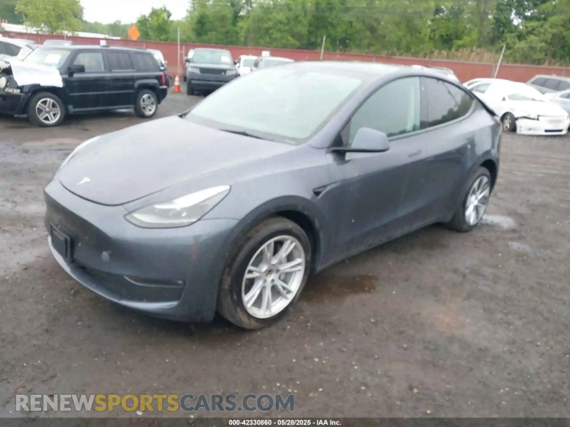 2 Photograph of a damaged car 7SAYGDEEXPF699677 TESLA MODEL Y 2023