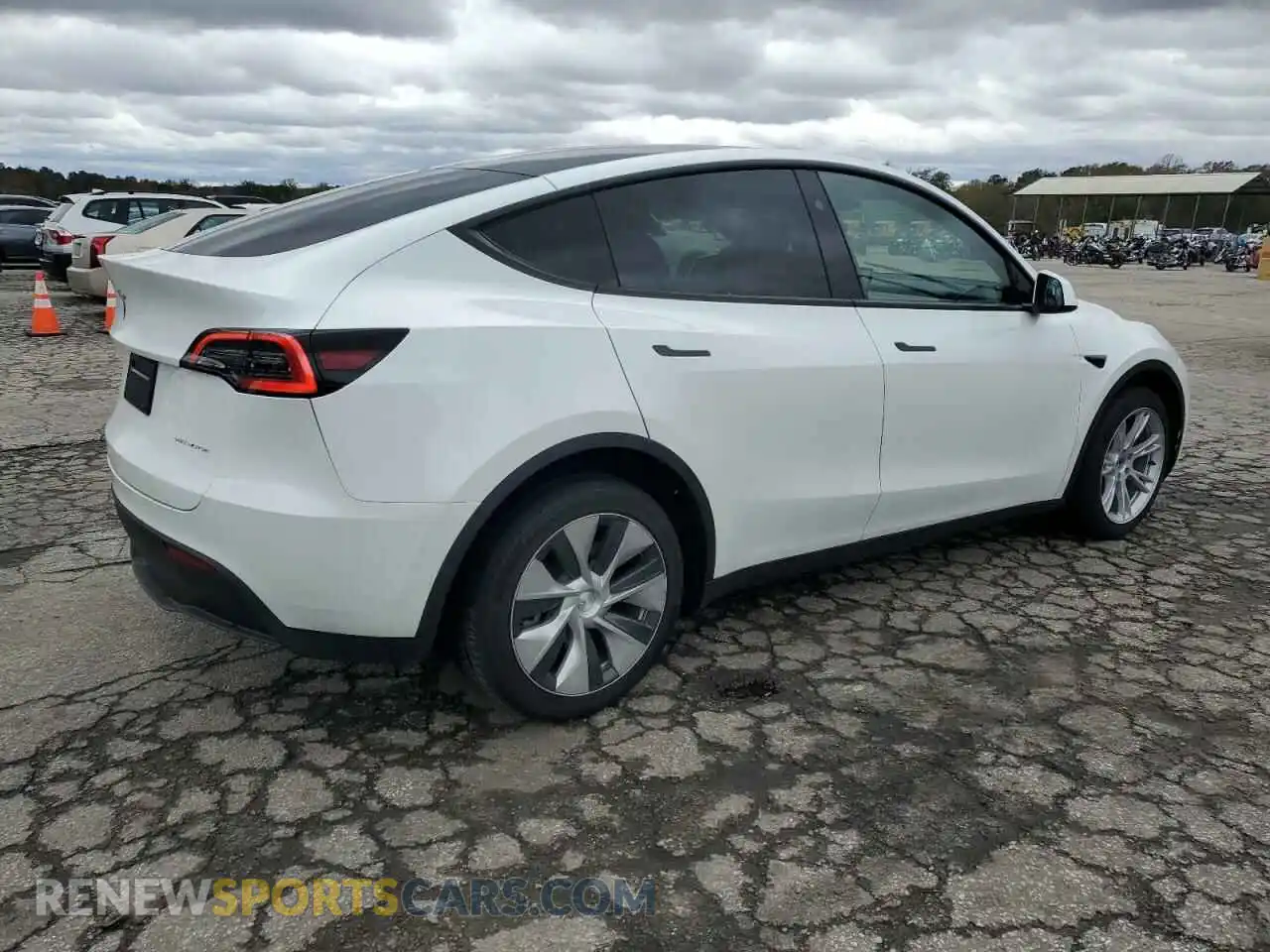 3 Photograph of a damaged car 7SAYGDEEXPF797947 TESLA MODEL Y 2023