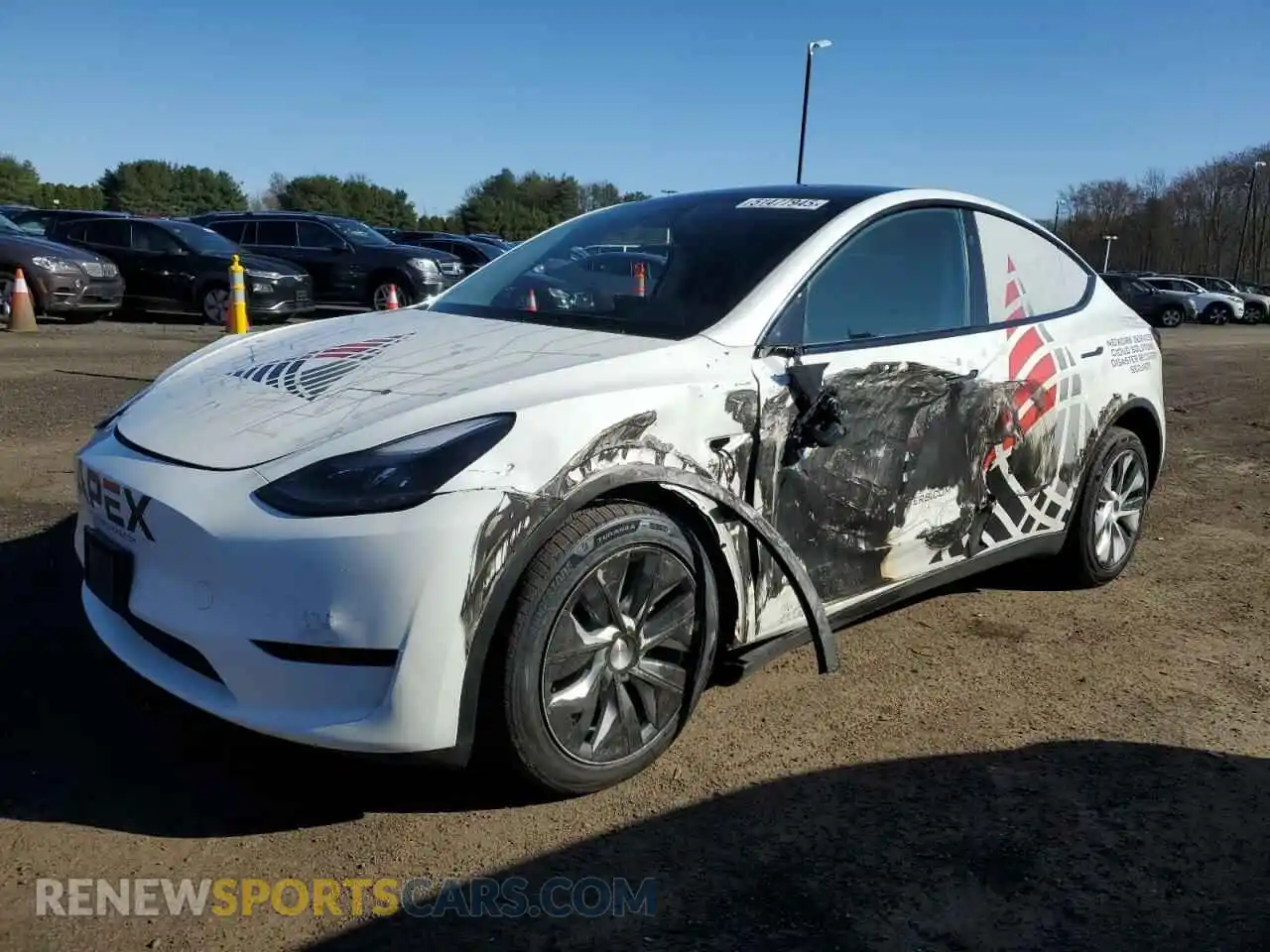 1 Photograph of a damaged car 7SAYGDEEXPF805061 TESLA MODEL Y 2023