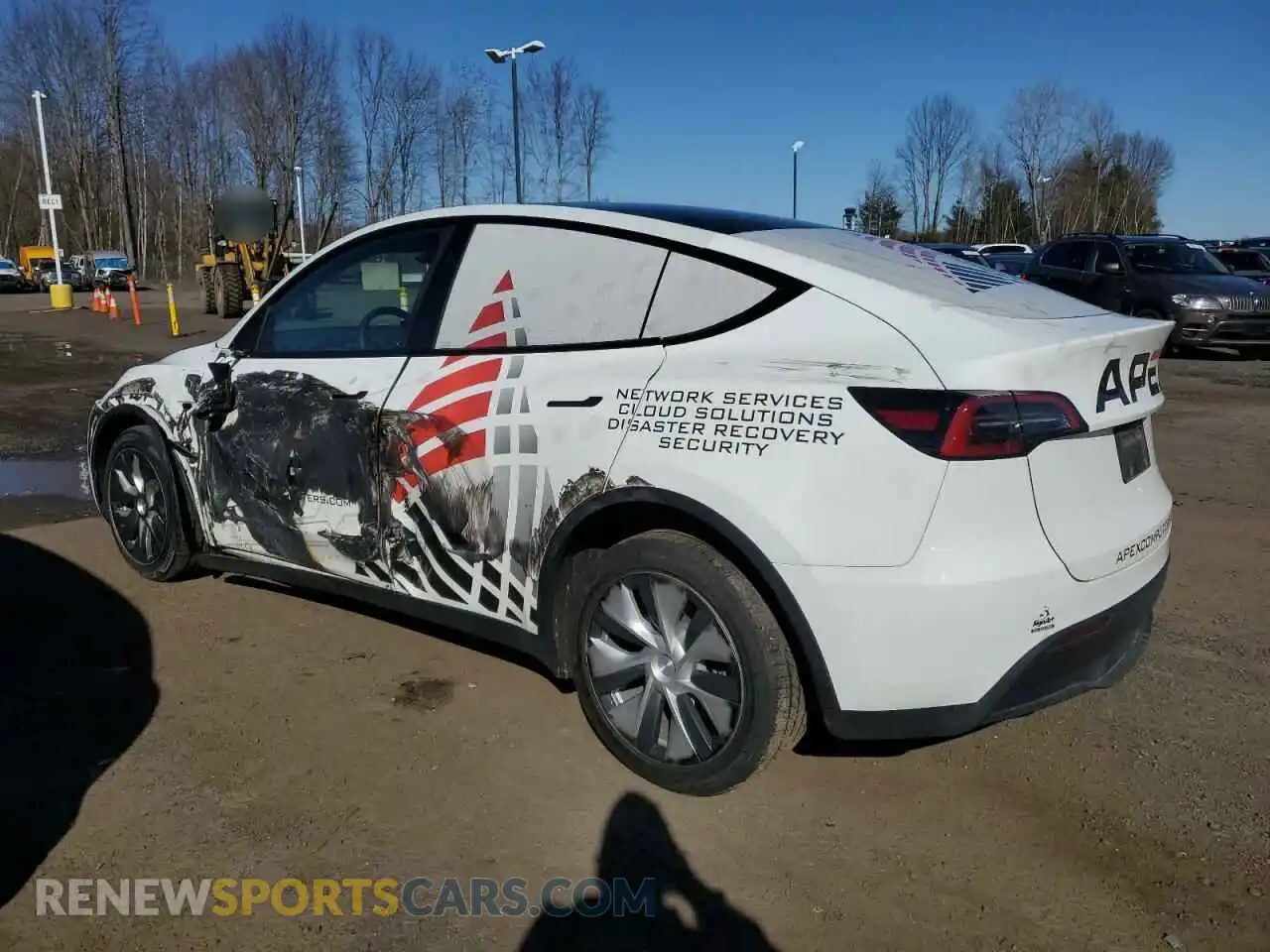2 Photograph of a damaged car 7SAYGDEEXPF805061 TESLA MODEL Y 2023