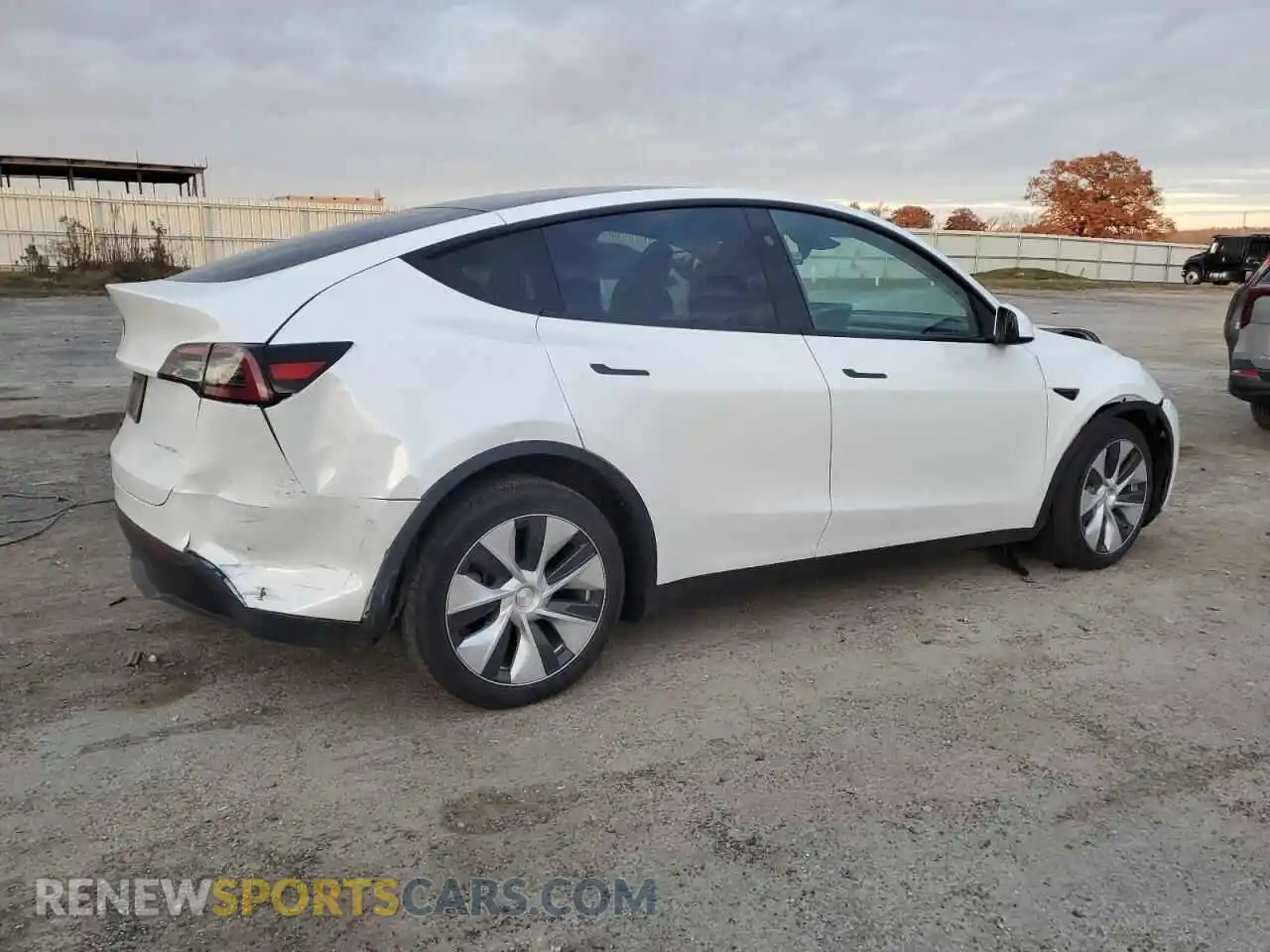 3 Photograph of a damaged car 7SAYGDEEXPF807103 TESLA MODEL Y 2023