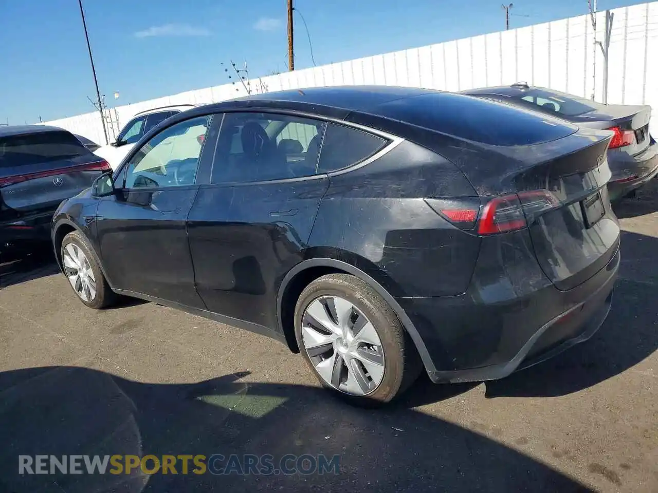 2 Photograph of a damaged car 7SAYGDEEXPF857306 TESLA MODEL Y 2023