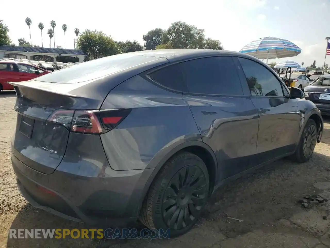 3 fotografías del automóvil dañado 7SAYGDEEXPF926110 TESLA MODEL Y 2023
