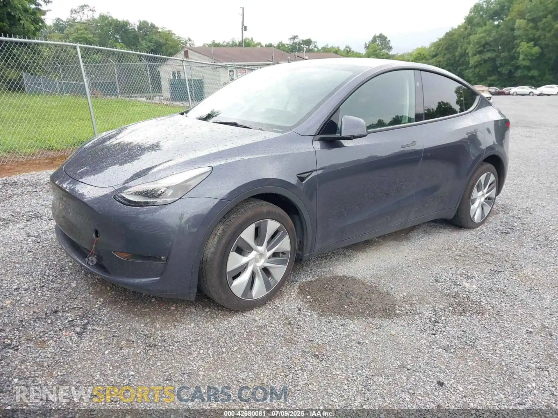 2 Photograph of a damaged car 7SAYGDEEXPF927368 TESLA MODEL Y 2023