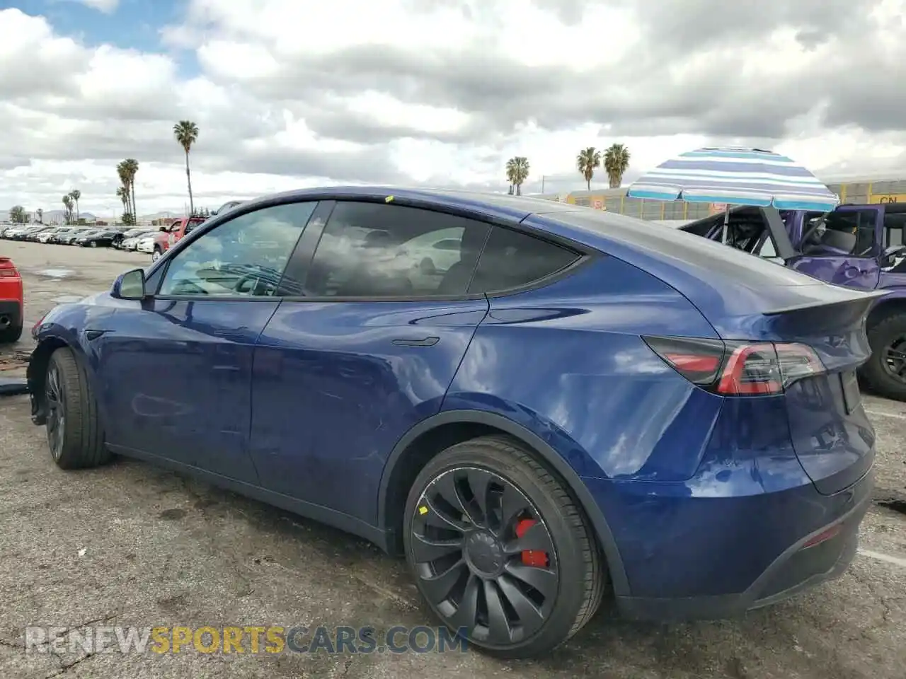 2 Photograph of a damaged car 7SAYGDEF0PF583381 TESLA MODEL Y 2023
