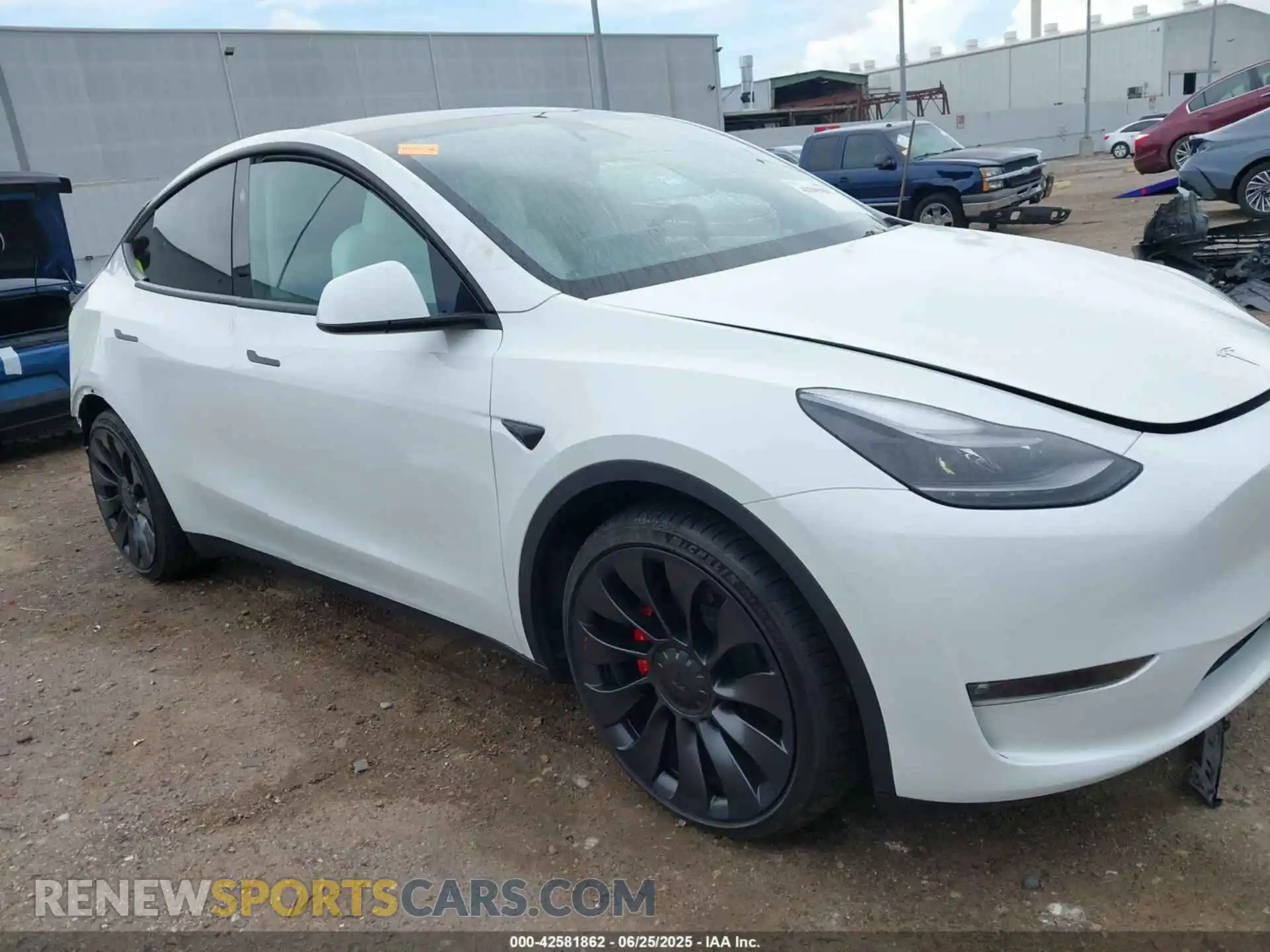 1 Photograph of a damaged car 7SAYGDEF0PF829118 TESLA MODEL Y 2023