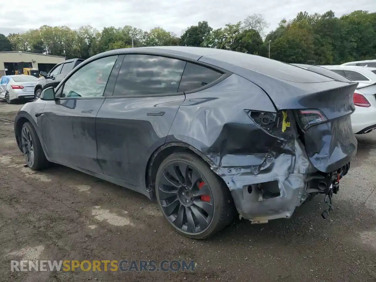 2 Photograph of a damaged car 7SAYGDEF0PF835999 TESLA MODEL Y 2023