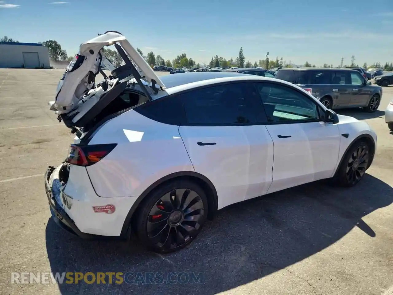 3 Photograph of a damaged car 7SAYGDEF0PF902567 TESLA MODEL Y 2023