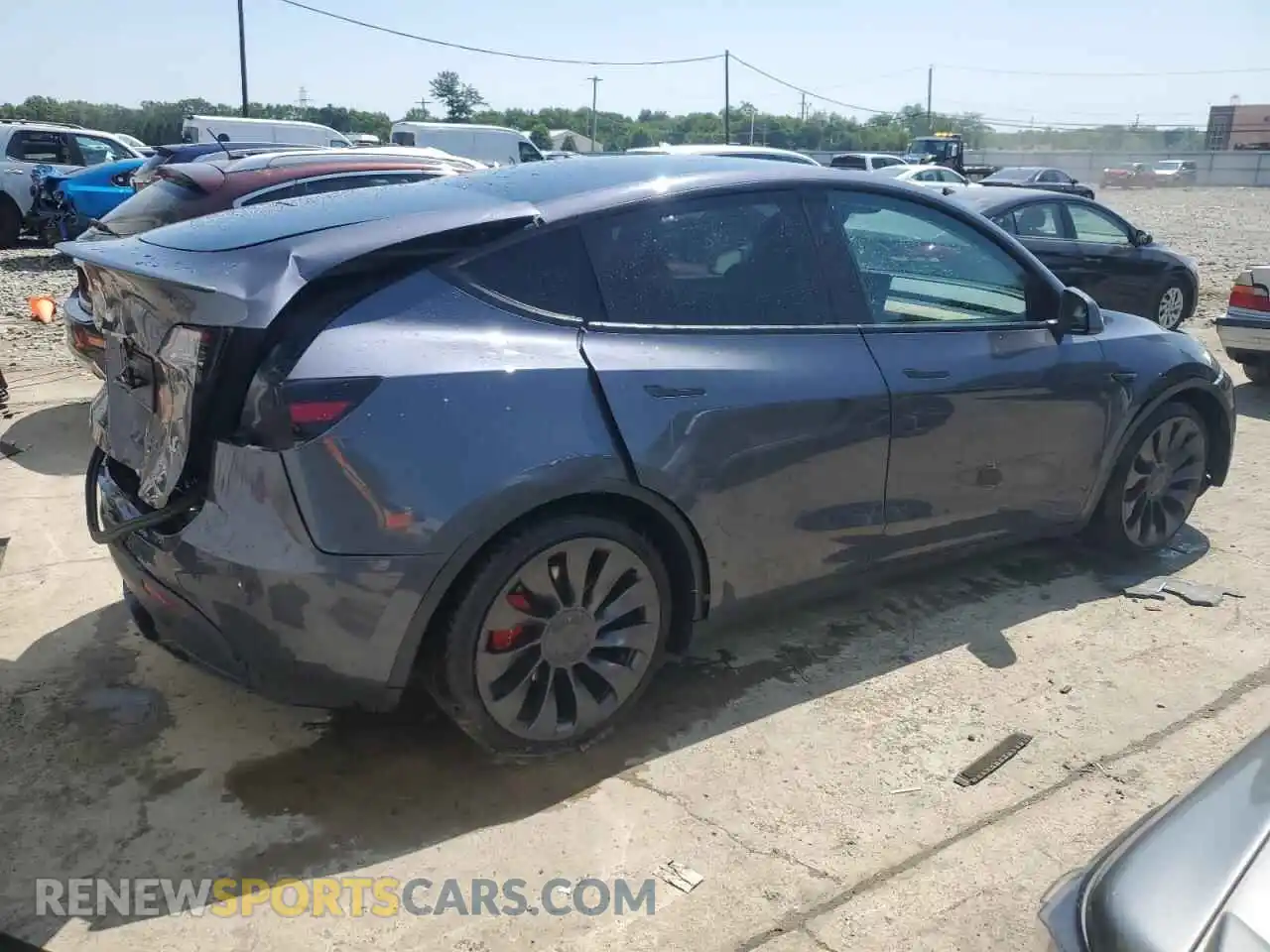 3 Photograph of a damaged car 7SAYGDEF0PF914637 TESLA MODEL Y 2023