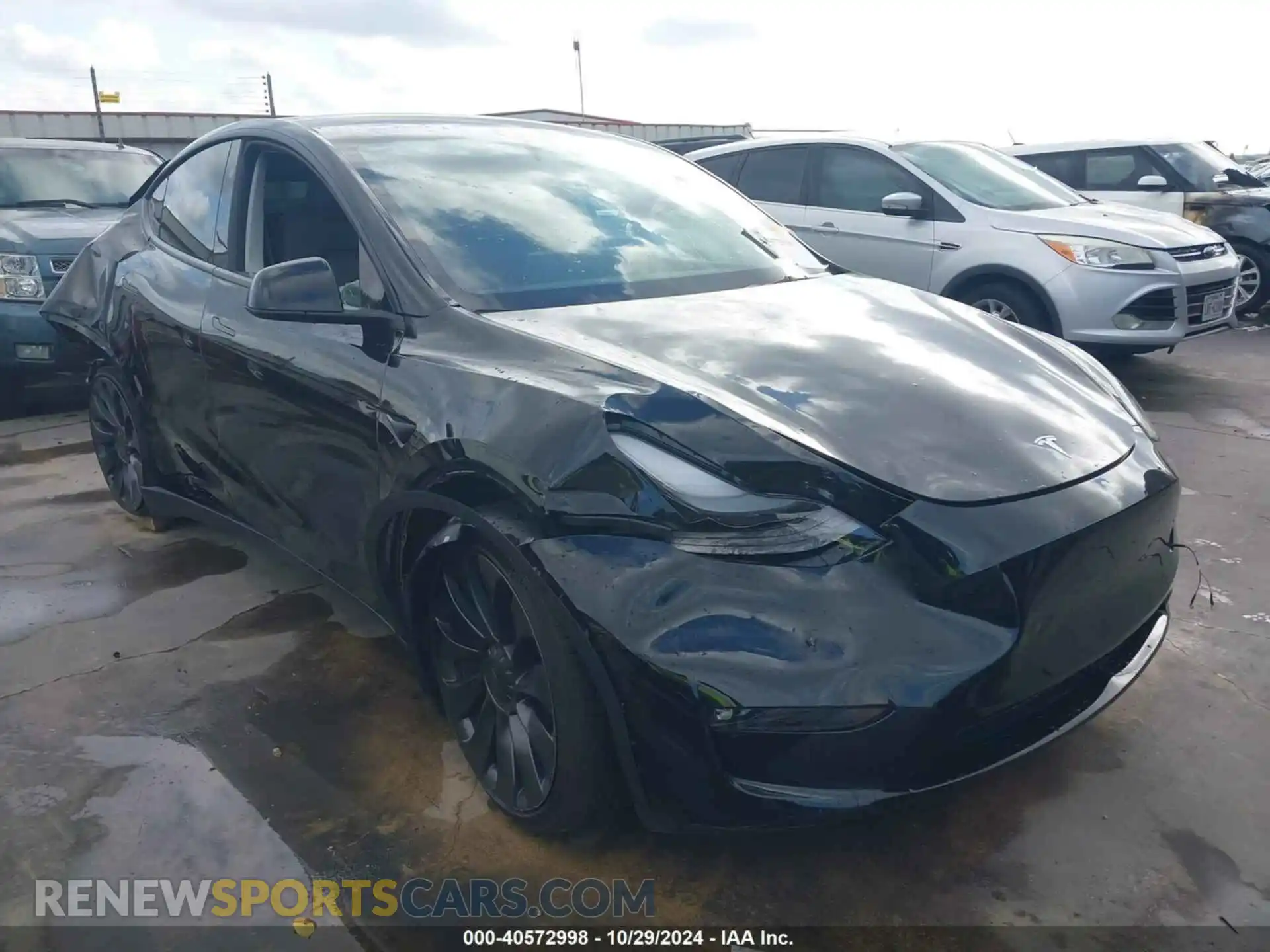1 Photograph of a damaged car 7SAYGDEF0PF972179 TESLA MODEL Y 2023