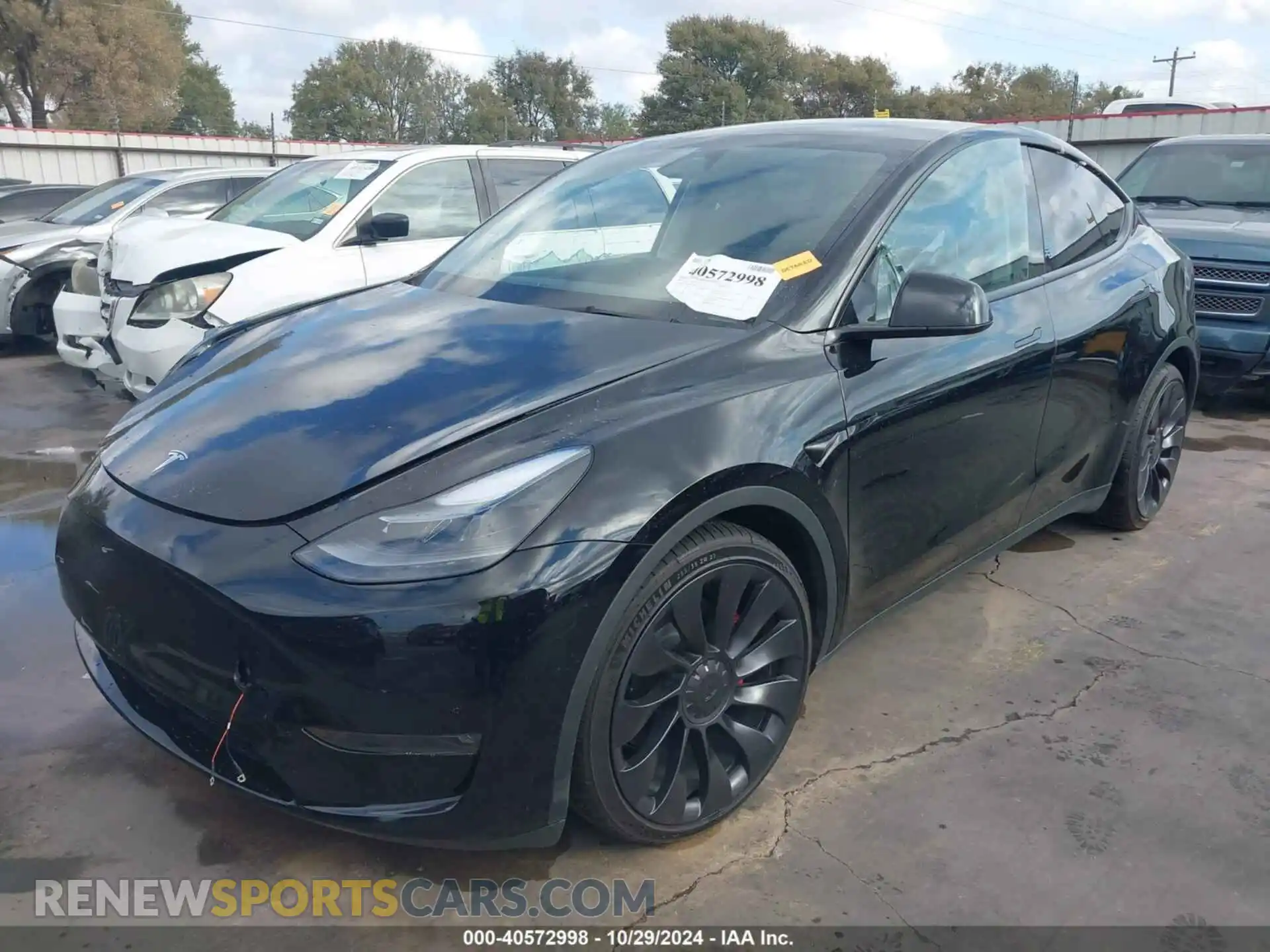 2 Photograph of a damaged car 7SAYGDEF0PF972179 TESLA MODEL Y 2023