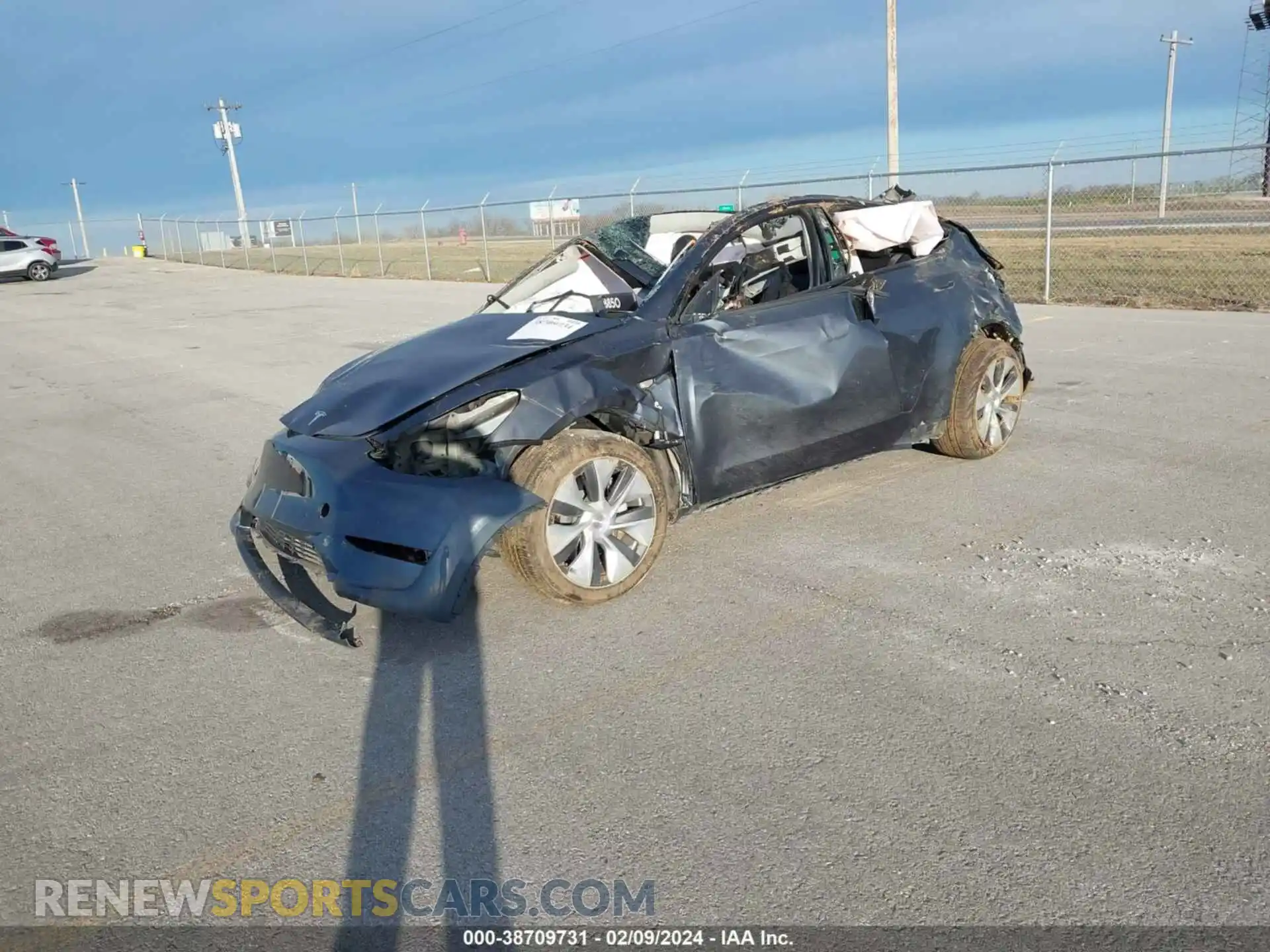 2 Photograph of a damaged car 7SAYGDEF1PA048850 TESLA MODEL Y 2023