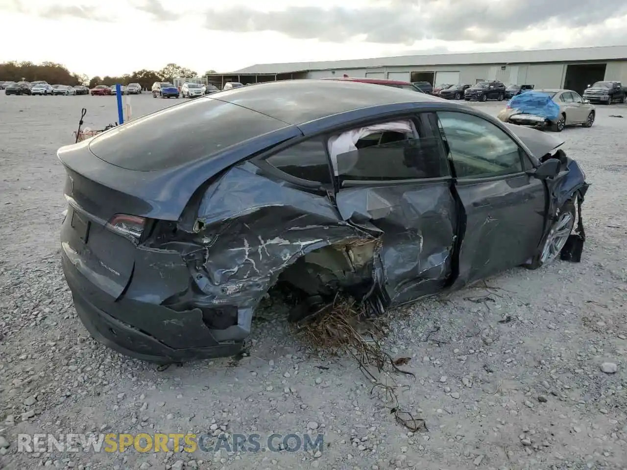 3 Photograph of a damaged car 7SAYGDEF1PA048993 TESLA MODEL Y 2023