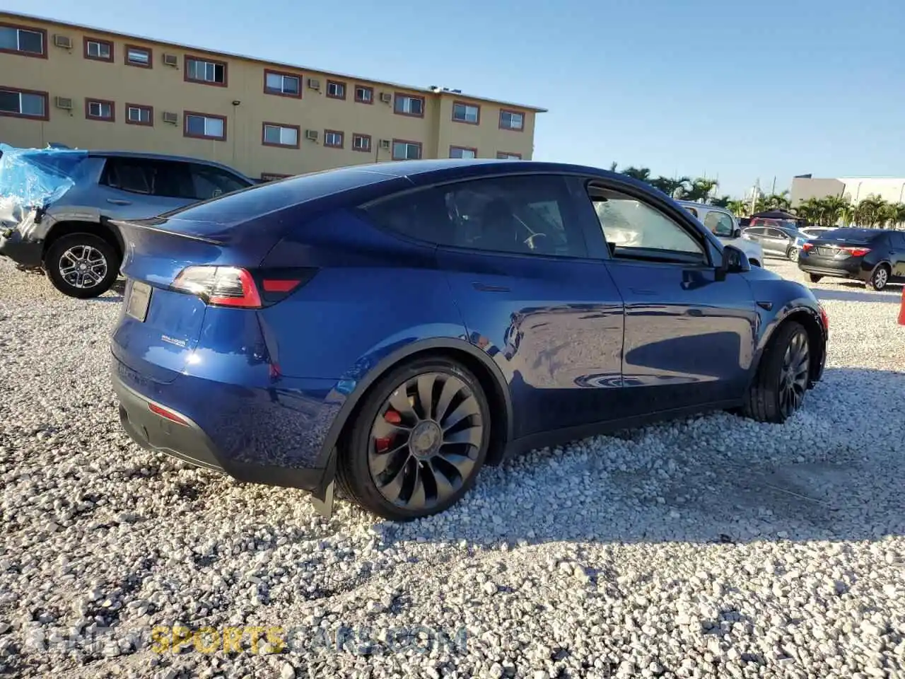 3 Photograph of a damaged car 7SAYGDEF1PF684073 TESLA MODEL Y 2023
