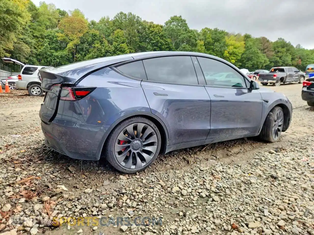 3 fotografías del automóvil dañado 7SAYGDEF1PF751481 TESLA MODEL Y 2023