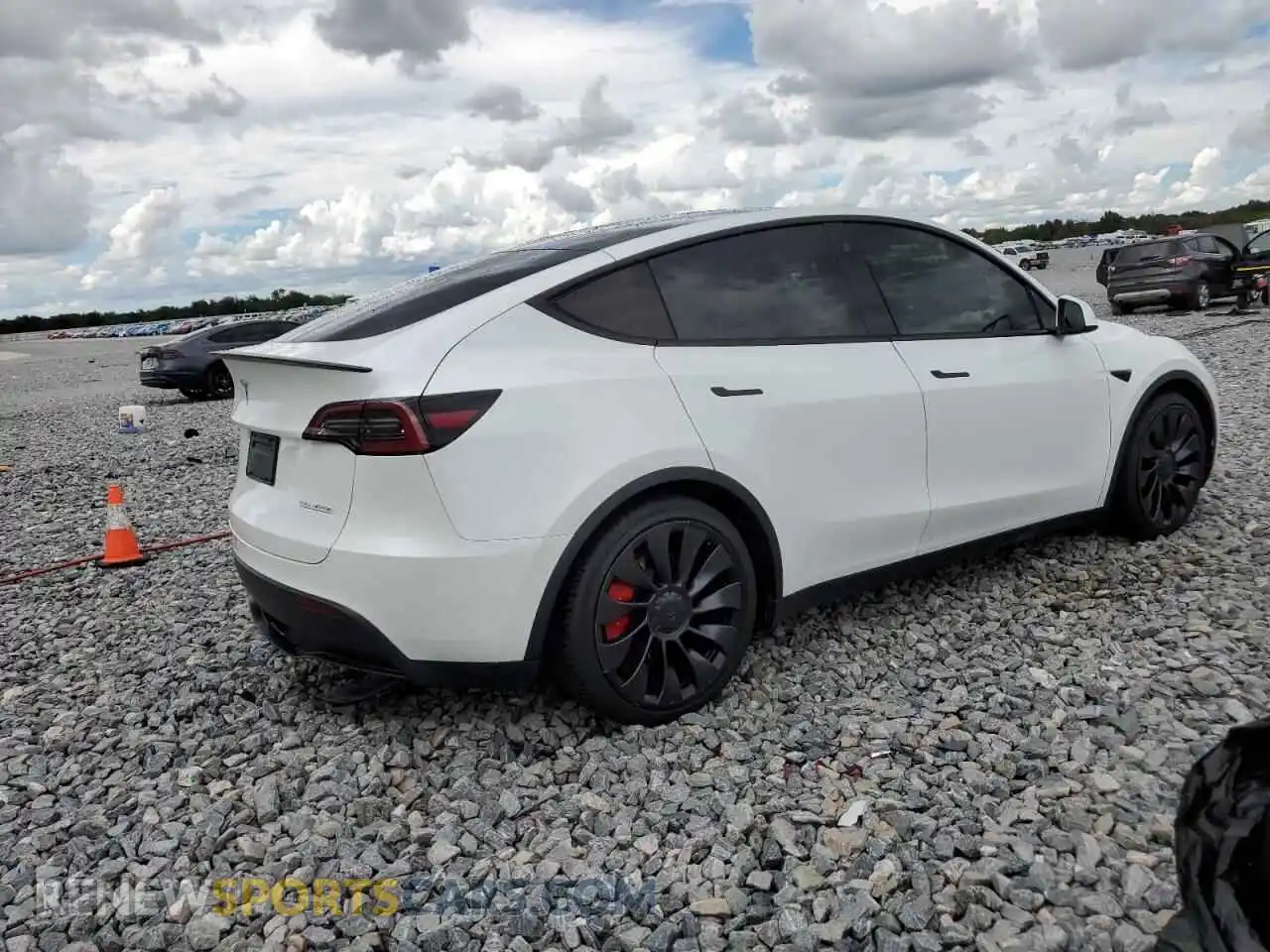 3 Photograph of a damaged car 7SAYGDEF1PF766191 TESLA MODEL Y 2023