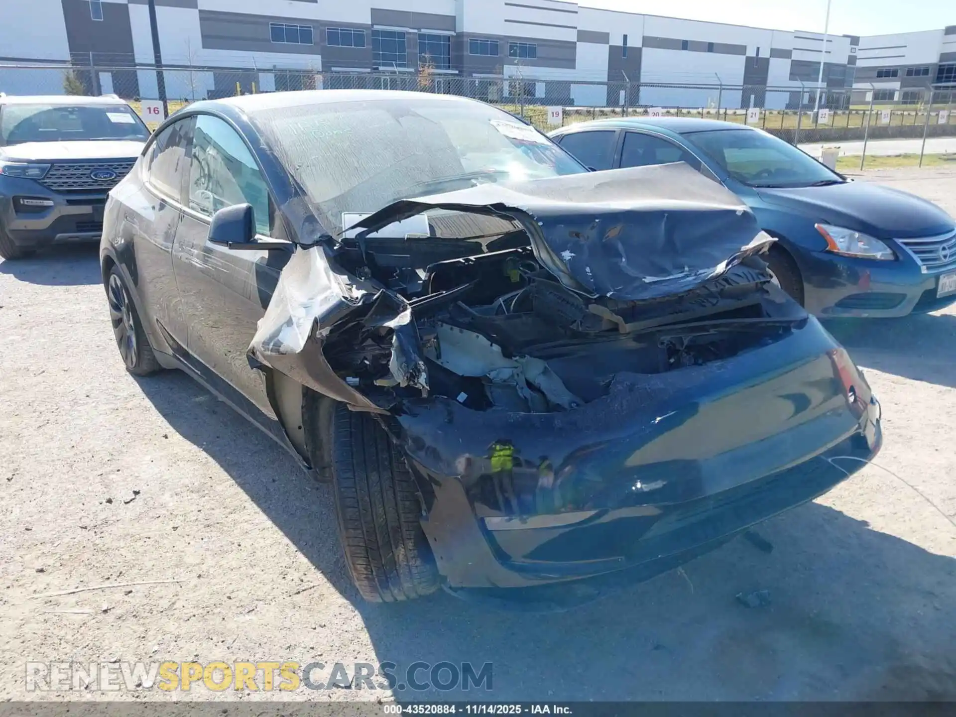 1 Photograph of a damaged car 7SAYGDEF1PF784383 TESLA MODEL Y 2023