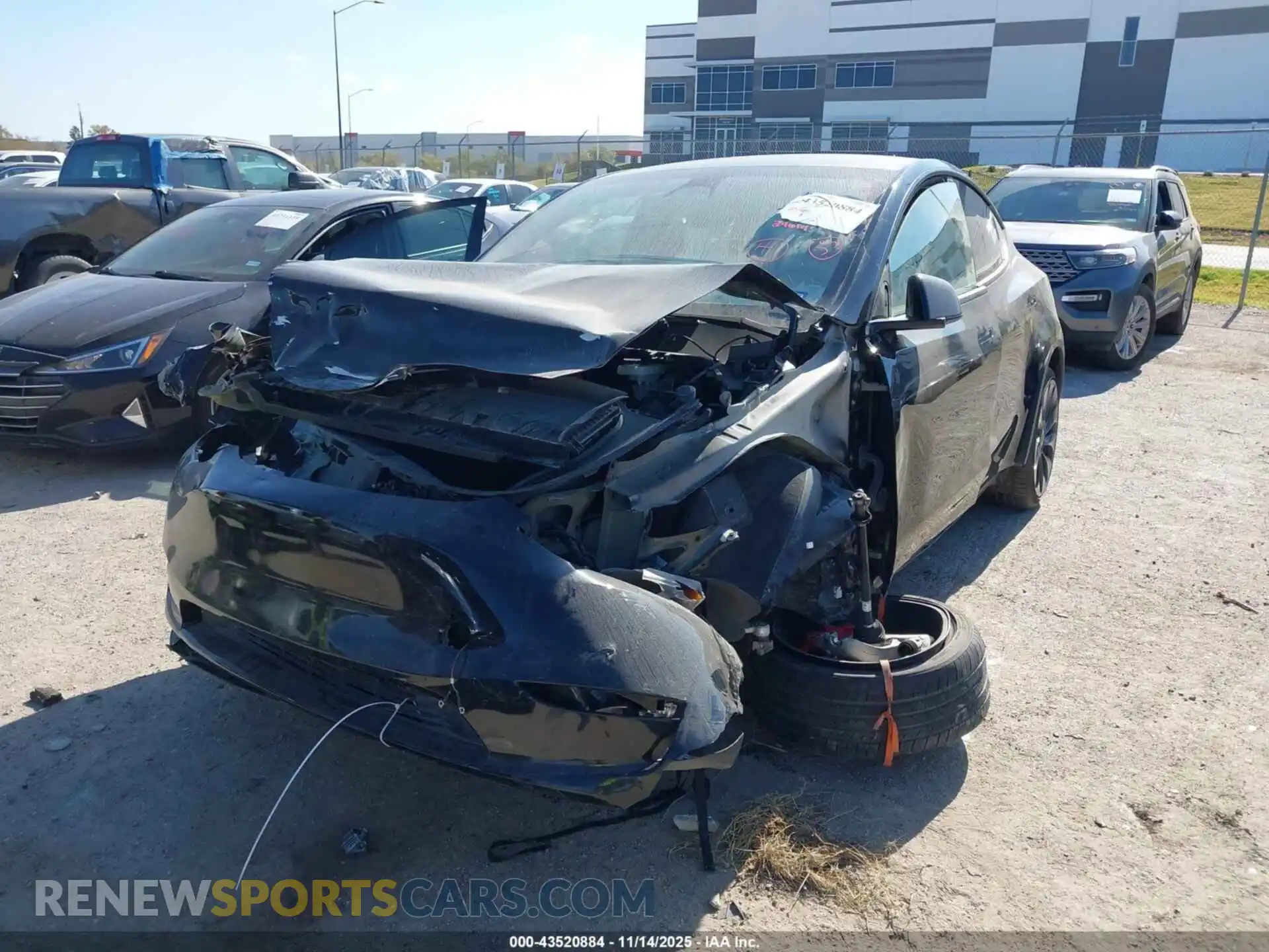 2 Photograph of a damaged car 7SAYGDEF1PF784383 TESLA MODEL Y 2023