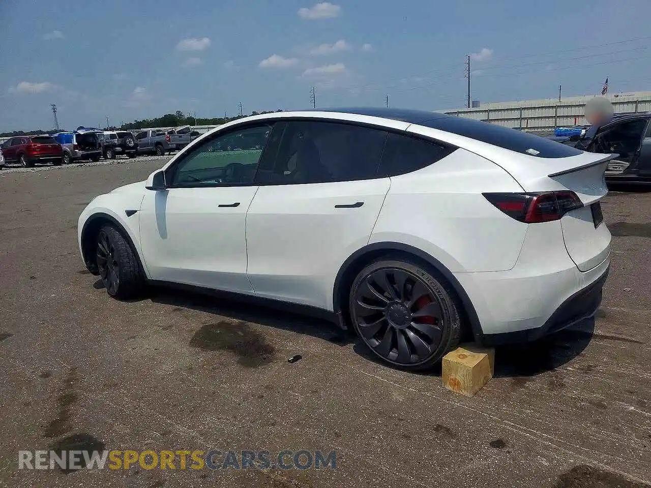 2 Photograph of a damaged car 7SAYGDEF1PF833050 TESLA MODEL Y 2023