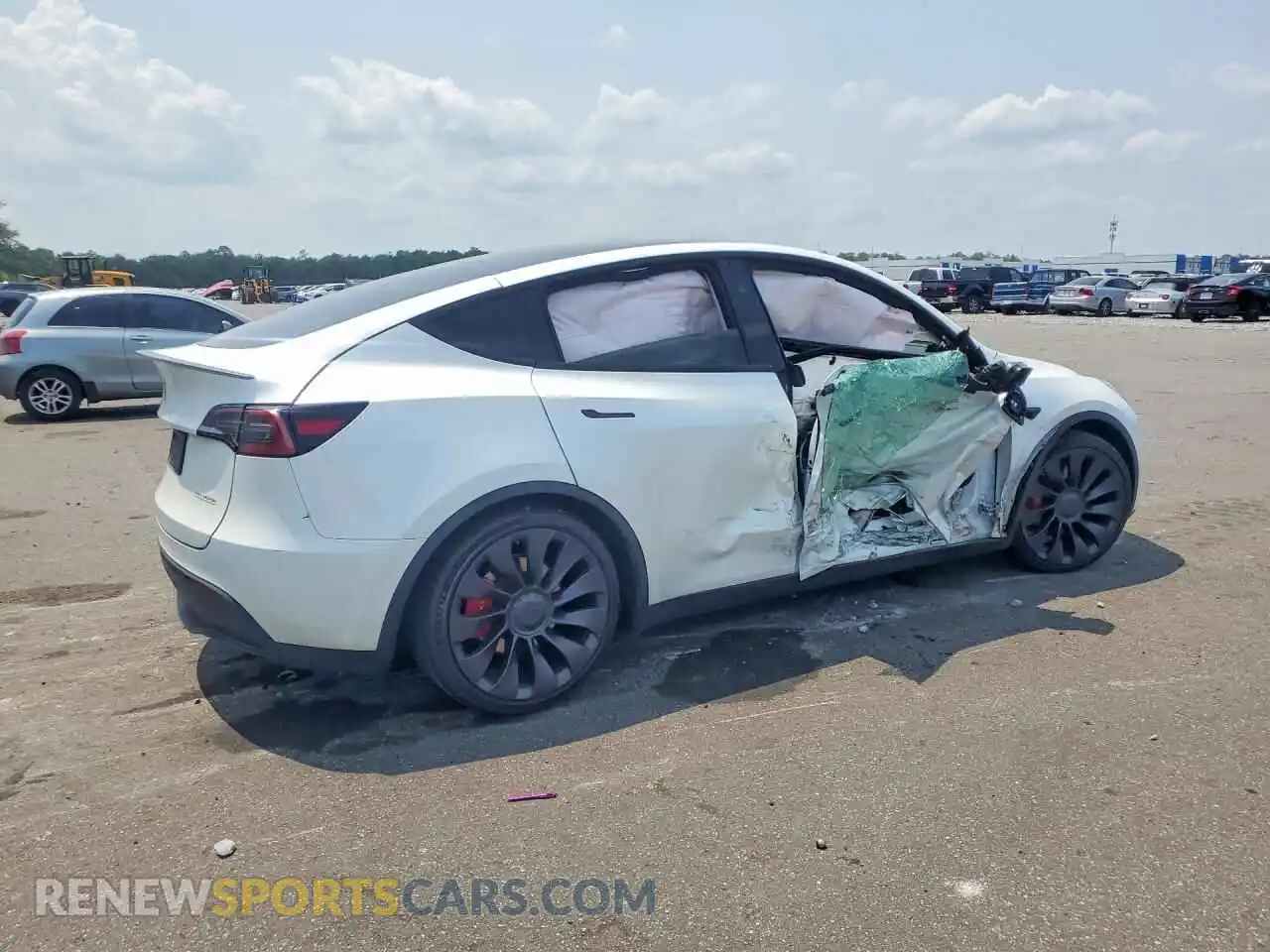 3 Photograph of a damaged car 7SAYGDEF1PF833050 TESLA MODEL Y 2023