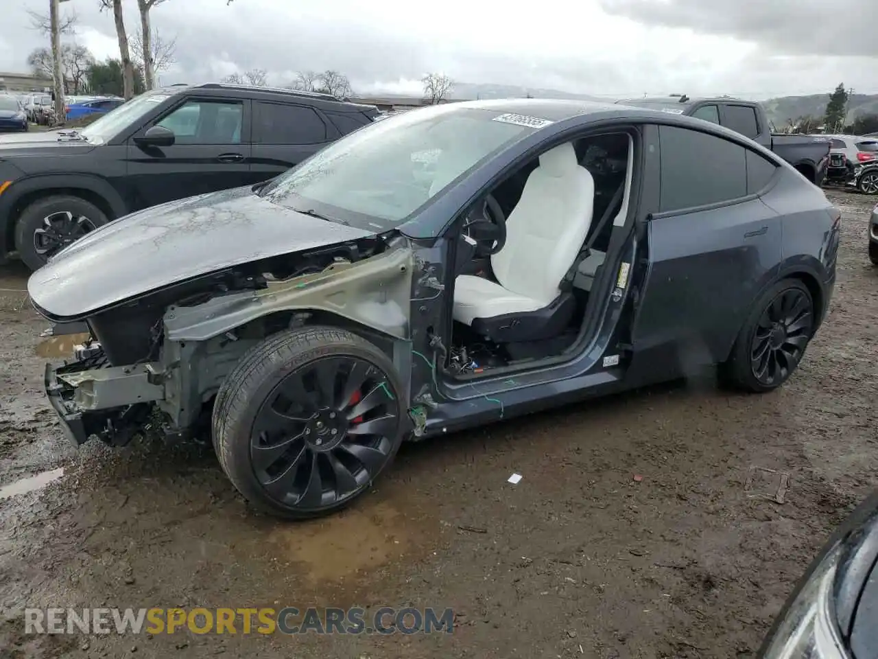 1 fotografías del automóvil dañado 7SAYGDEF1PF833307 TESLA MODEL Y 2023