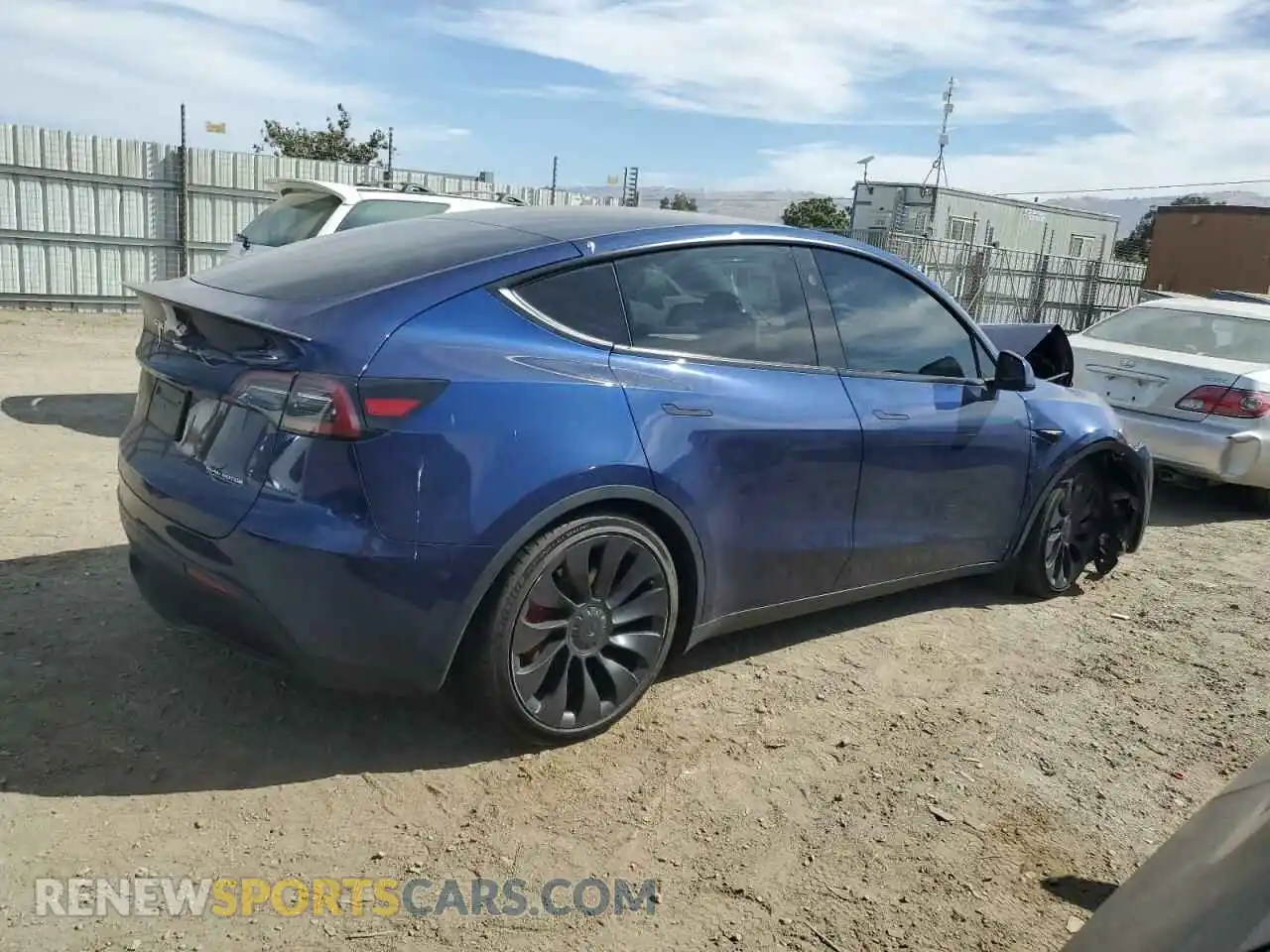 3 Photograph of a damaged car 7SAYGDEF1PF834859 TESLA MODEL Y 2023