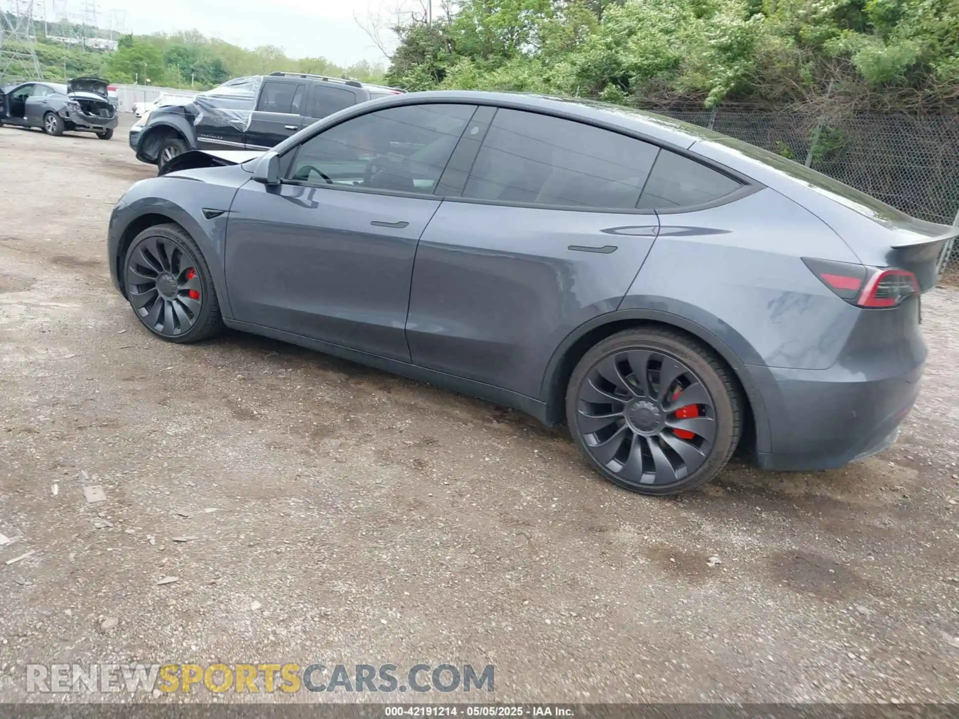 3 Photograph of a damaged car 7SAYGDEF1PF838247 TESLA MODEL Y 2023