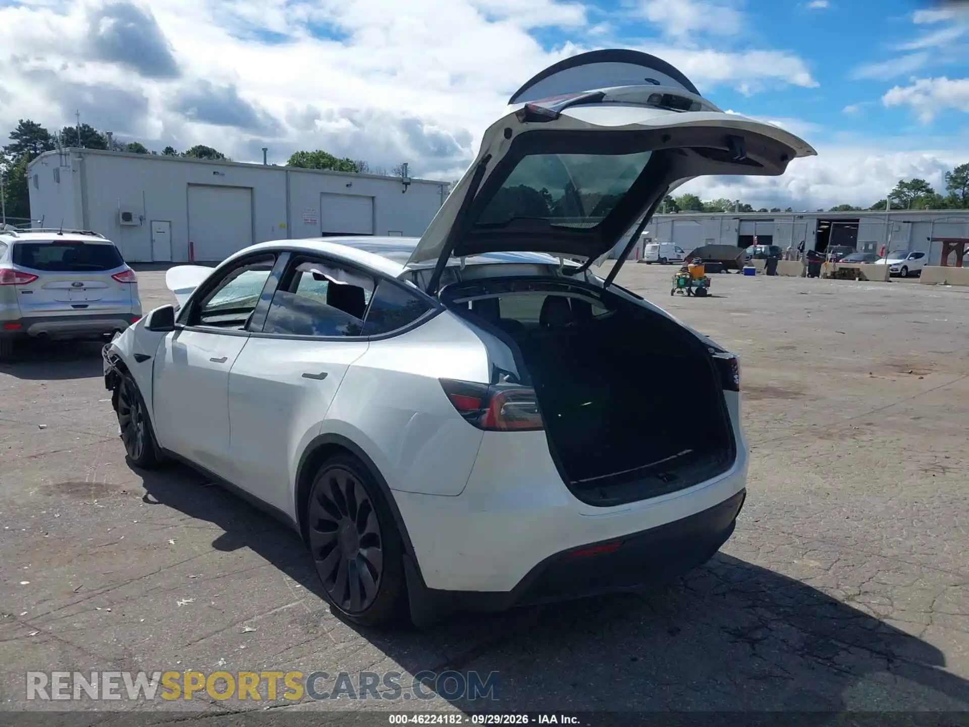 3 fotografías del automóvil dañado 7SAYGDEF1PF853606 TESLA MODEL Y 2023