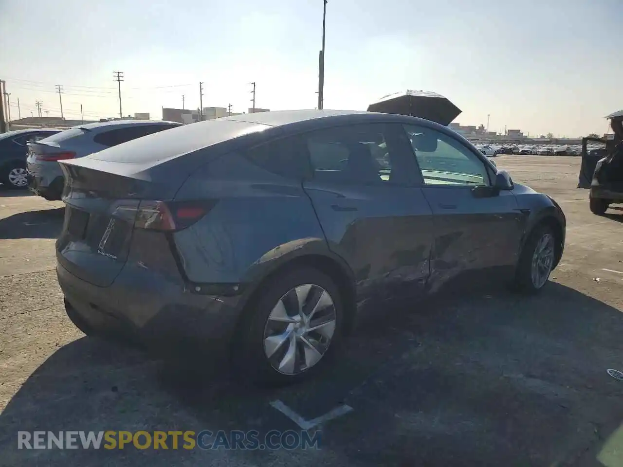 3 Photograph of a damaged car 7SAYGDEF2PA048534 TESLA MODEL Y 2023