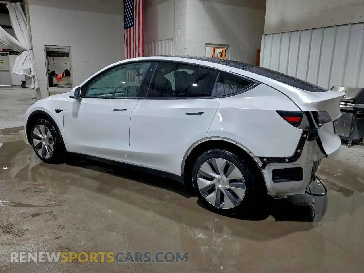 2 Photograph of a damaged car 7SAYGDEF2PA049120 TESLA MODEL Y 2023