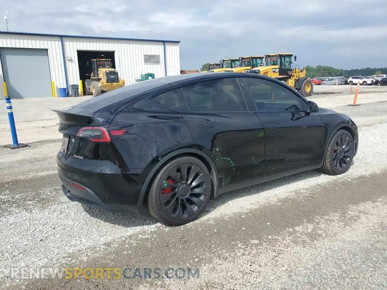 3 Photograph of a damaged car 7SAYGDEF2PF588680 TESLA MODEL Y 2023