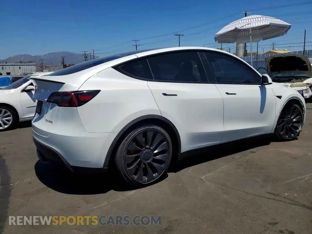 3 fotografías del automóvil dañado 7SAYGDEF2PF713869 TESLA MODEL Y 2023